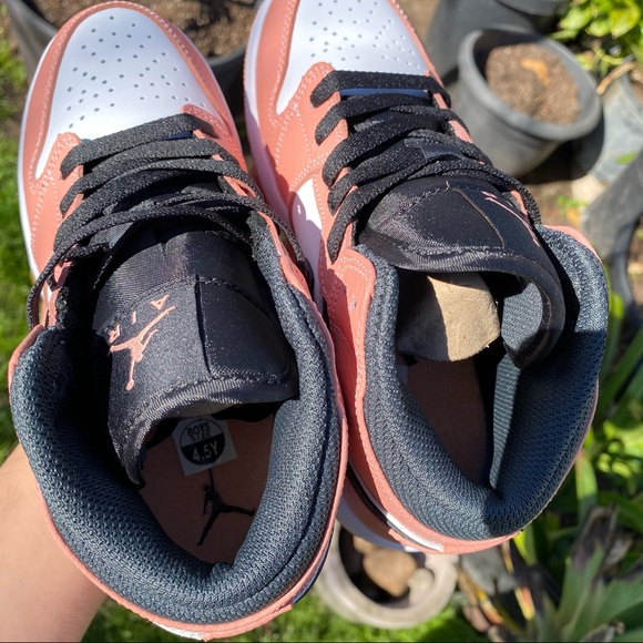 Nike Jordan 1 Mid Pink Quartz - Picture 13 of 16